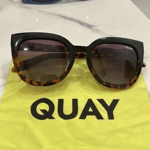 Quay Sunglasses Black and tortoise, polarized